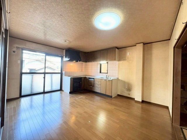 5SLDK Steel-Framed House for Sale in Higashiyodogawa, Osaka - Thumbnail 4