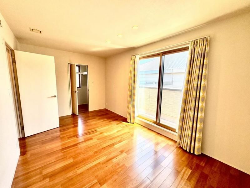 Sekisui House 3SLDK with Solar Power in Kumatori, Osaka - Thumbnail 3