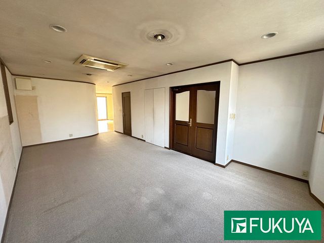 3LDK House for Sale in Minami-ku, Kyoto, 161.9 sqm - Thumbnail 4