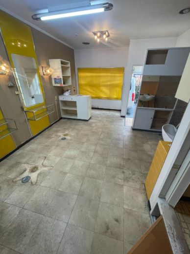 Resale House for Sale in Yao City, Osaka - 3SDK, 65.6 sqm - Thumbnail 2