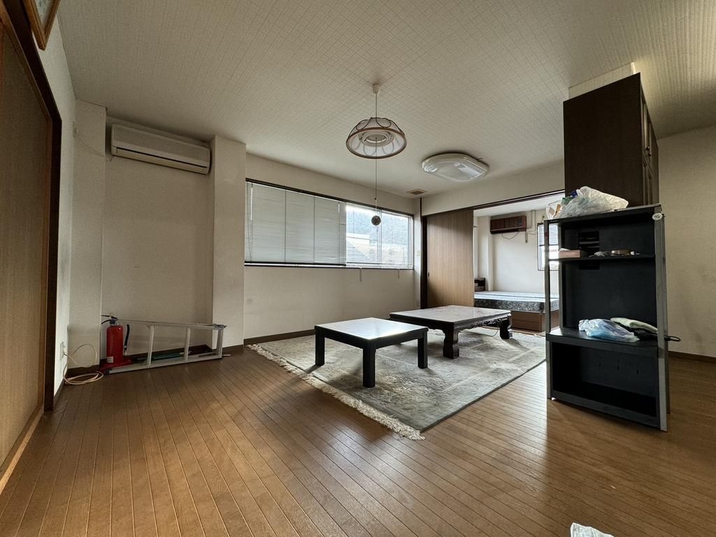 Shop with Residence for Sale in Takahama, Fukui | 3LDK Near Station - Image 1
