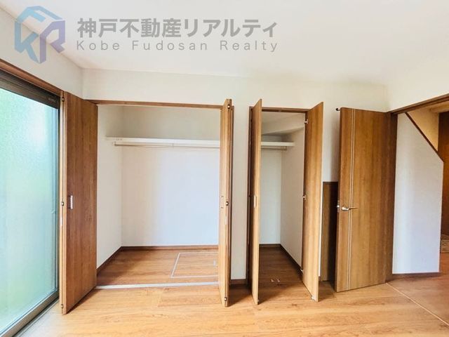 Modern 4LDK Wooden House near Higashi-Futami Station, Akashi - Thumbnail 3