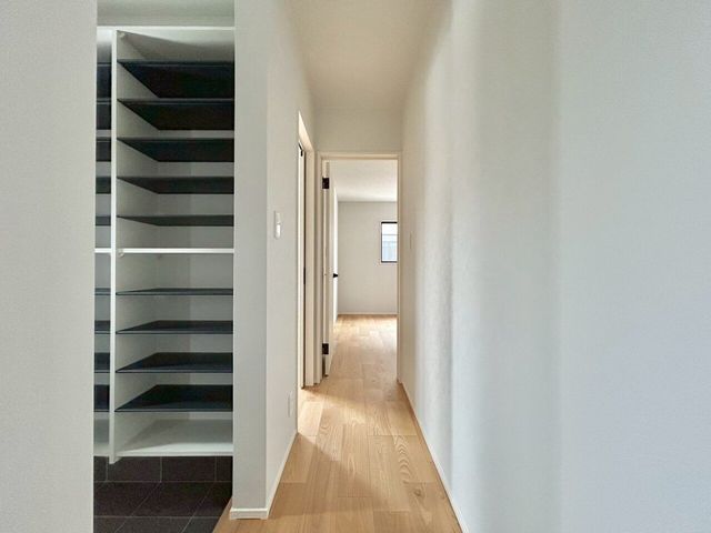 AZUTOWN牟礼III 4LDK Single-Story House for Sale in Hofu - Thumbnail 4