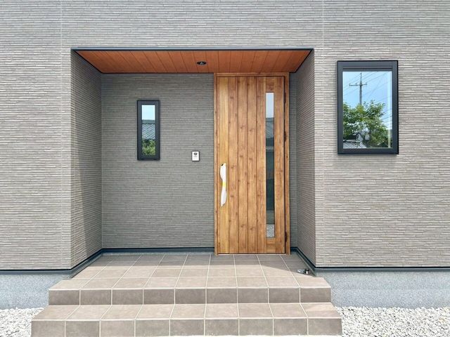 AZUTOWN牟礼III 4LDK Single-Story House for Sale in Hofu - Thumbnail 2