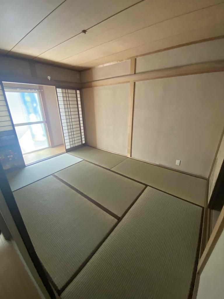 5DK House for Sale in Konohana-ku, Osaka - 87.96 sqm - Thumbnail 4