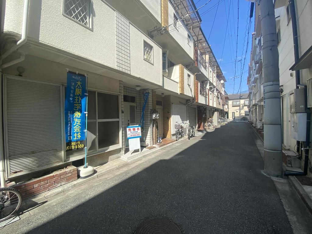 5DK House for Sale in Konohana-ku, Osaka - 87.96 sqm - Thumbnail 2