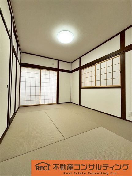 Renovated 4LDK House Near Oji Koen Station, Kobe - Thumbnail 4
