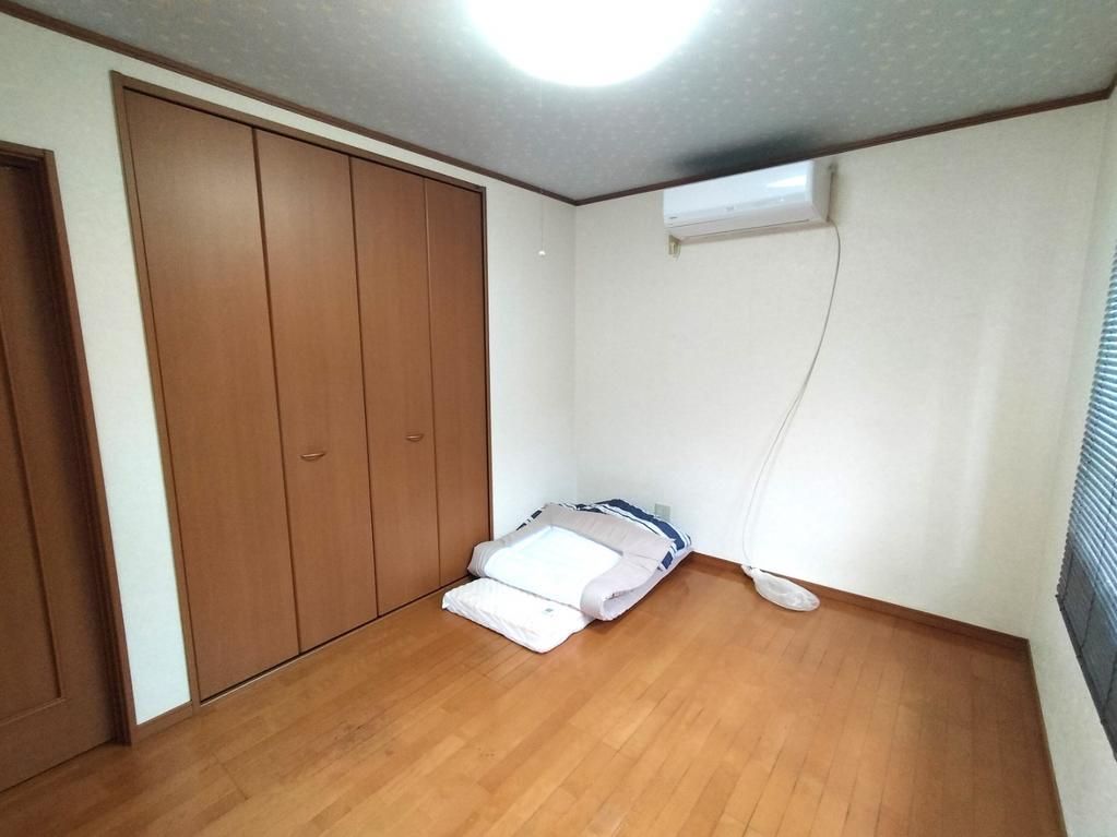 4LDK Detached House for Sale in Kashiwara, Osaka | 12 Min Walk to Station - Thumbnail 4