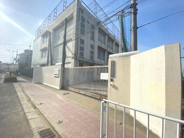 4LDK Family House with Ene-Farm near Yoshida Station, Higashiosaka - Thumbnail 3