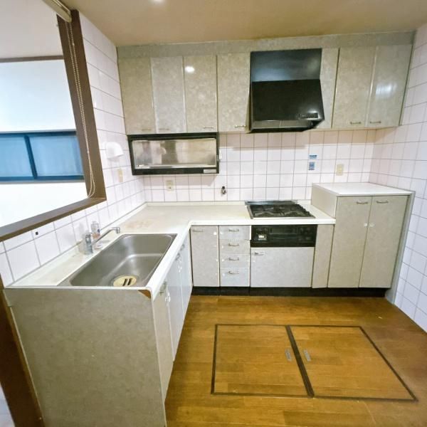 4LDK House for Sale in Uji, Kyoto - 110m² Near Kohata Station - Thumbnail 3