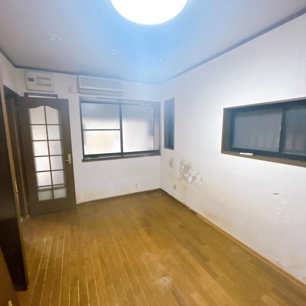 4LDK House for Sale in Uji, Kyoto - 110m² Near Kohata Station - Thumbnail 2