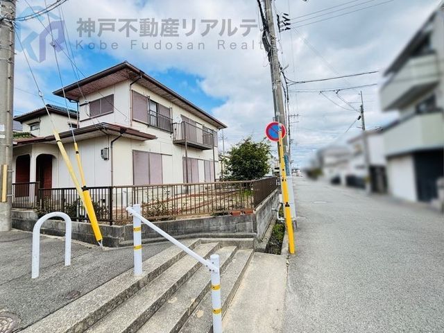 5DK House for Sale in Kobe Tarumi - Spacious Family Home Near Maiko - Thumbnail 4