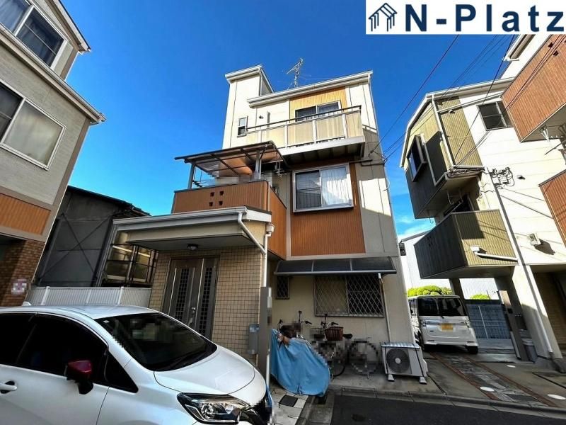 5LDK Family House with Rooftop Balcony in Settsu City, Osaka - Thumbnail 2