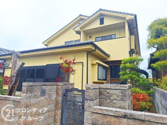 5LDK Traditional Style House for Sale in Himeji, Hyogo - Thumbnail 2