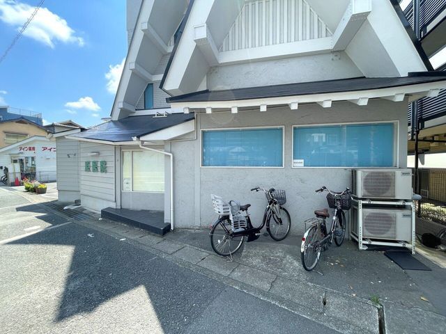 4LDK Terrace House for Sale in Toyonaka, Osaka - Renovation Project - Thumbnail 2