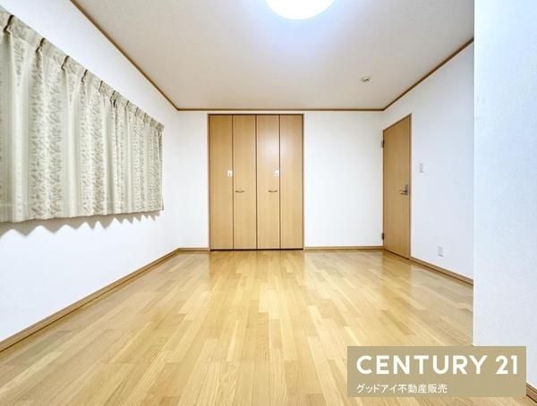 4LDK Detached House for Sale in Tsurumi Ward, Osaka - Thumbnail 4