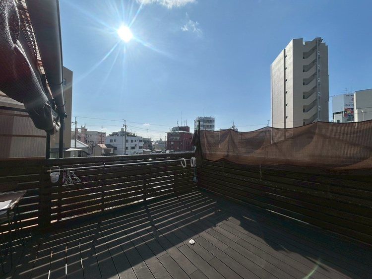 3-Story RC House with Large Garden in Toyonaka, Osaka - Thumbnail 4