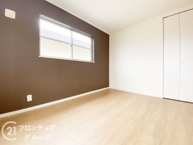 4LDK Detached House in Kobe Nishi Ward with Dual Balcony & Parking - Thumbnail 4