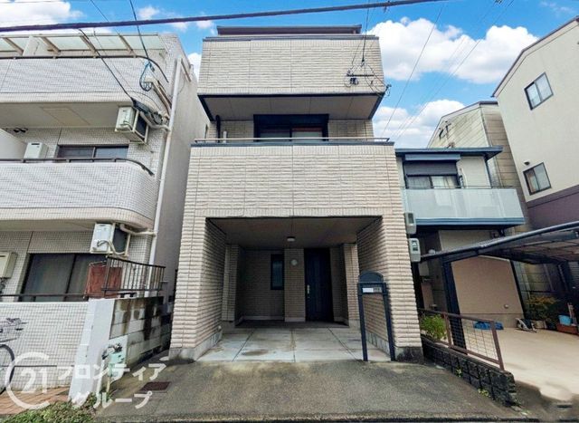 6LDK Steel-Frame House Near Uozaki Station, Kobe - Image 1