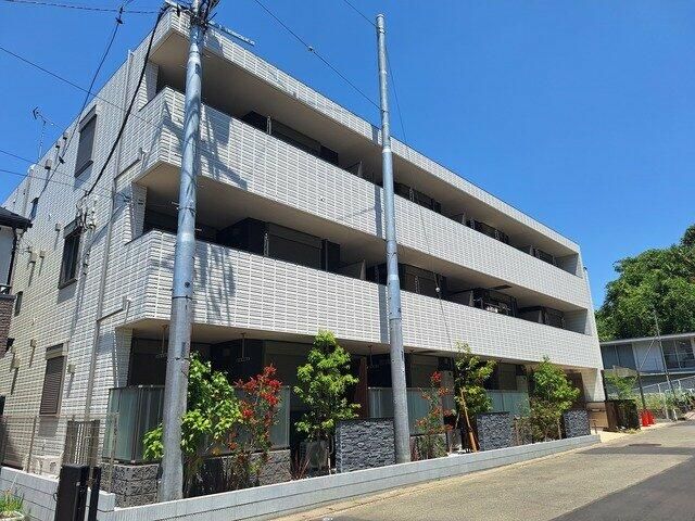 GRANDAY 2LDK Apartment for Rent near Yomiuriland-mae Station - Thumbnail 2