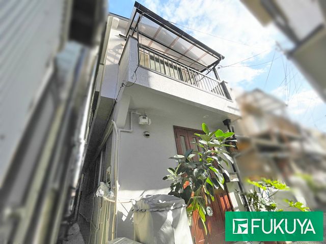 Renovated 3DK Townhouse for Sale in Ikuno-ku, Osaka - Thumbnail 2