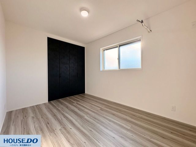 Modern 4LDK House with Garage in Yao, Osaka - 2025 Build - Thumbnail 4