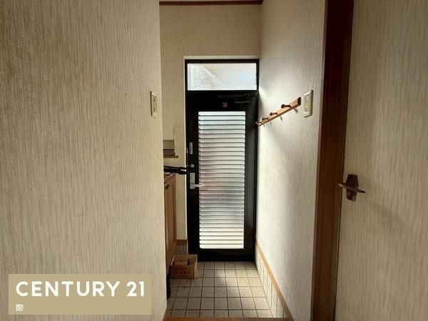 3DK Detached House in Wakayama City near Miyamae Station - Thumbnail 2
