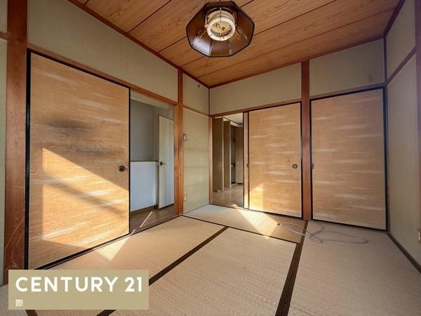 3DK Detached House in Wakayama City near Miyamae Station - Thumbnail 3