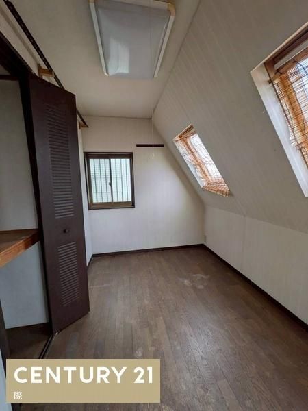 4DK House for Sale in Wakayama City Near Station - Thumbnail 3