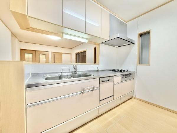 4LDK Detached House for Sale in Sakai, Osaka | 98.82 sqm - Thumbnail 3