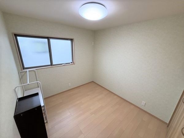 Modern 3SLDK Wooden House for Sale in Akashi, Hyogo - Thumbnail 4