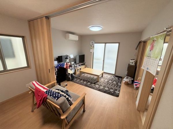 Modern 3SLDK Wooden House for Sale in Akashi, Hyogo - Thumbnail 2