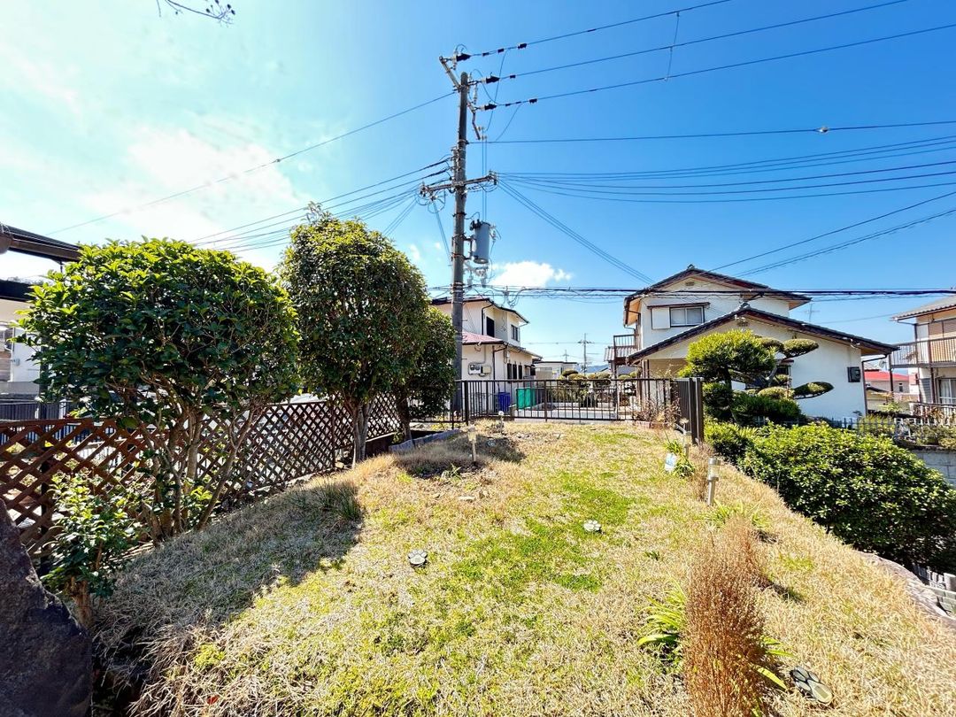 5DK Detached House for Sale in Misaki Town, Osaka with Sea Views - Thumbnail 3