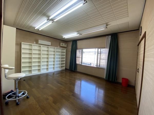 Former Dental Clinic & Home for Sale in Kyotanba, Kyoto - Thumbnail 3