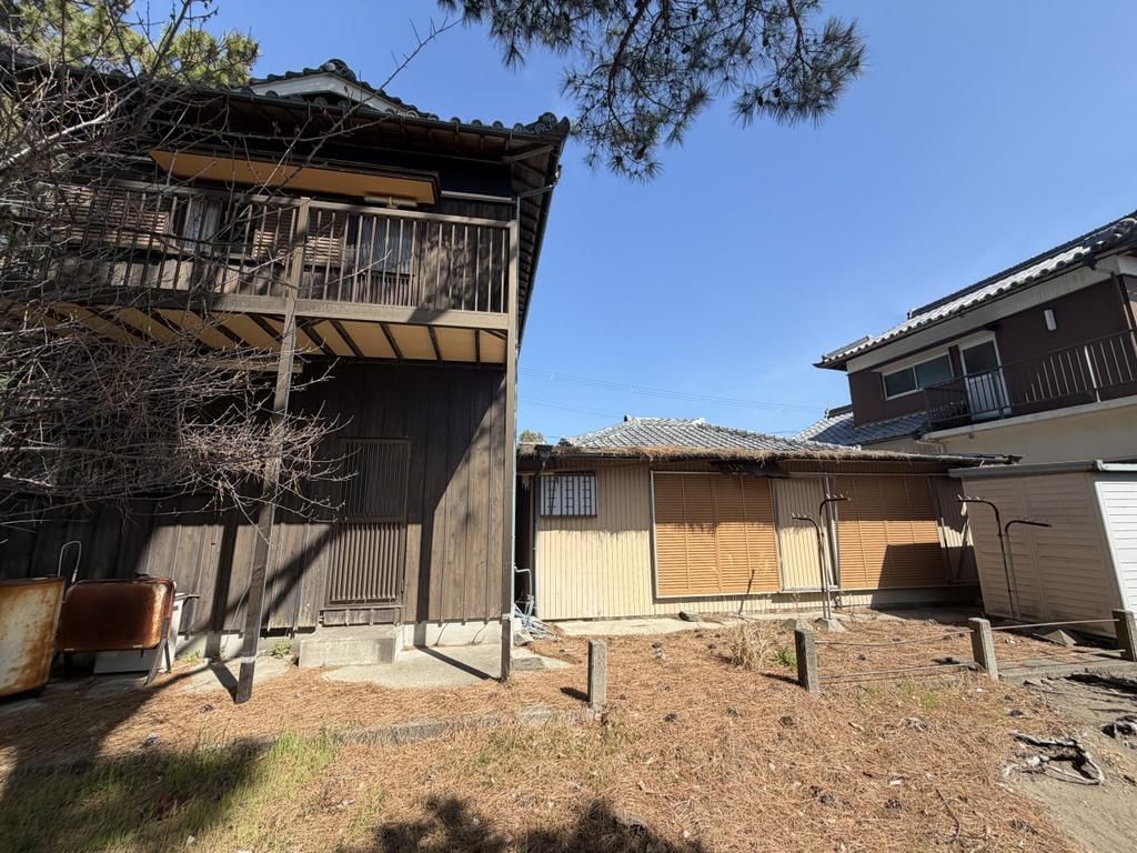 5LDK Vacant House for Sale in Mihama, Wakayama - 185.36 sqm - Thumbnail 3