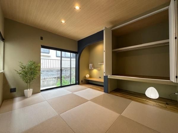 Renovated 5LDK House near Nagao Station, Hirakata City - Thumbnail 3