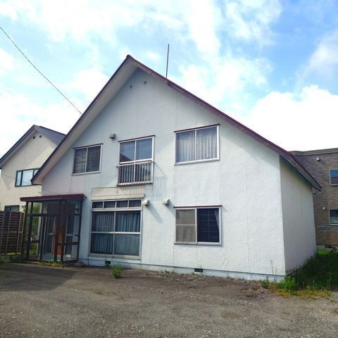6SLDK Detached House for Sale in Tomakomai, Hokkaido - Thumbnail 2