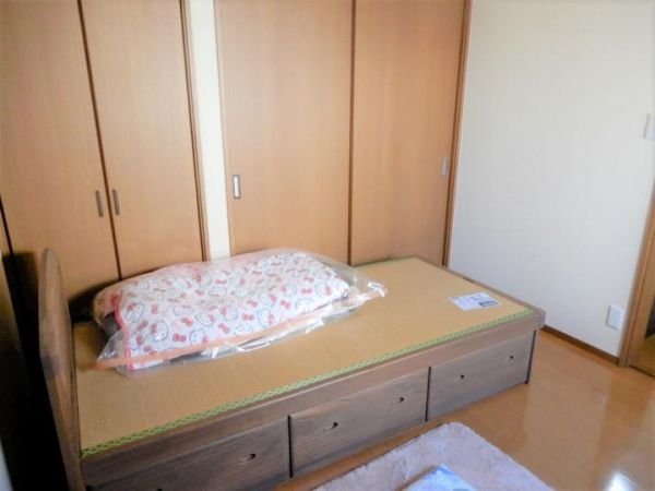 4DK Corner House for Sale in Osaka Nishinari Ward - Thumbnail 2