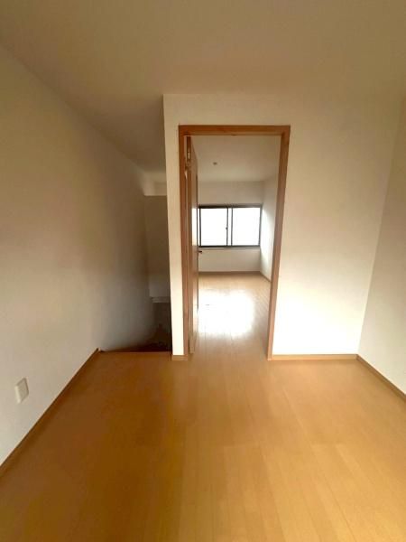 2LDK Terrace House for Sale in Nishi-ku, Sakai - 38.21 sqm - Thumbnail 2