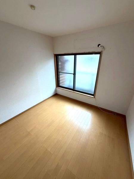 2LDK Terrace House for Sale in Nishi-ku, Sakai - 38.21 sqm - Thumbnail 4