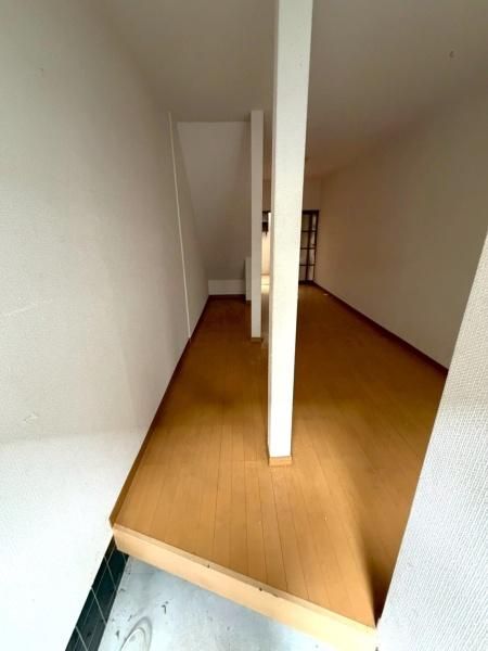 2LDK Terrace House for Sale in Nishi-ku, Sakai - 38.21 sqm - Thumbnail 3