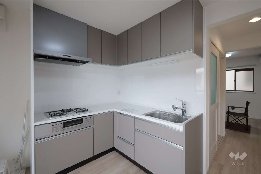 Renovated 2LDK House for Sale in Kobe Nada Ward, Hyogo - Thumbnail 4