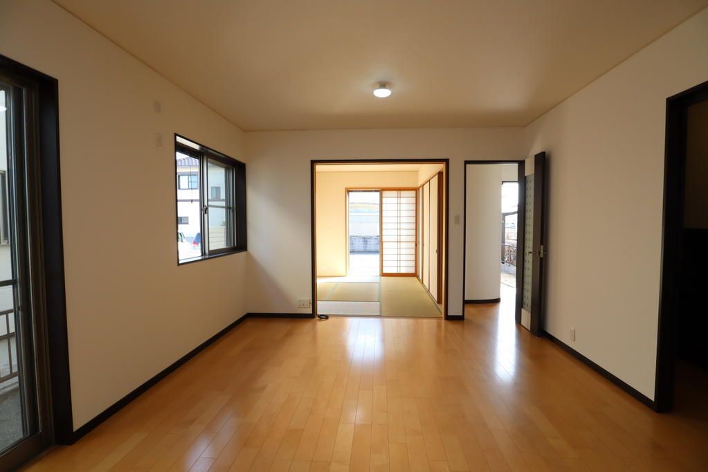 Renovated 4LDK House for Sale in Wakayama City - Thumbnail 3