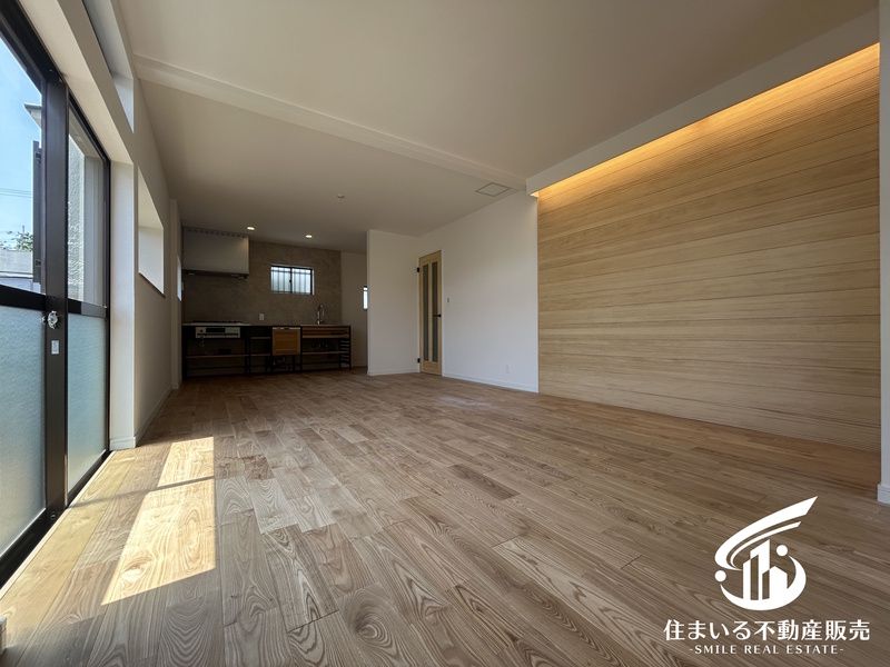 Renovated 2LDK House for Sale in Yawata, Kyoto - Thumbnail 2
