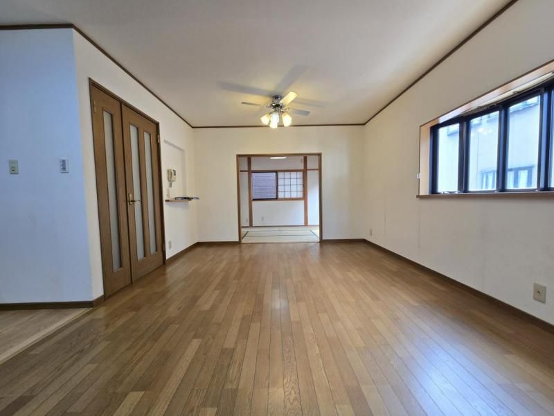 4LDK Detached House for Sale in Higashiosaka, Osaka | 126 sqm - Thumbnail 2