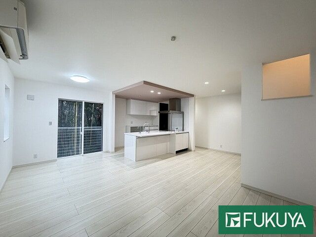 Modern 2LDK House in Kobe Suma Ward | 2023 Build with Parking - Thumbnail 2