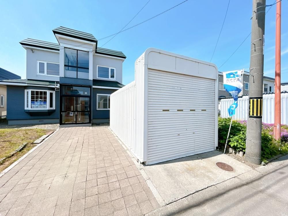 Renovated 4LDK Detached House in Iwamizawa, Hokkaido - Thumbnail 2
