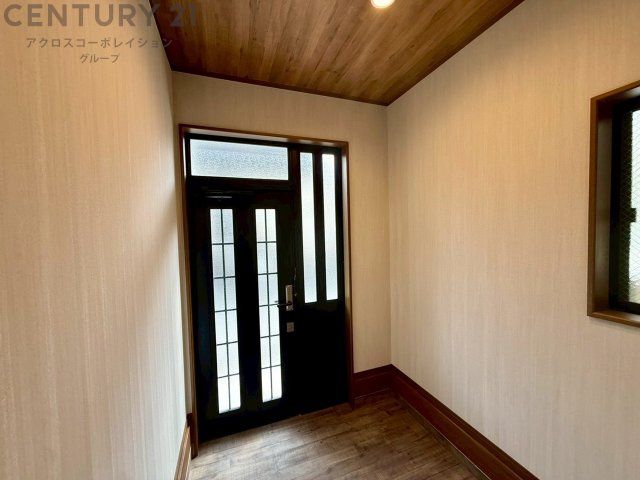 Renovated 4DK House Near Seikanshin Station, Takarazuka - Thumbnail 3