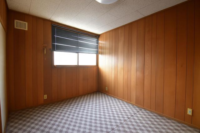 4LDK Detached House in Toyohira, Sapporo for Sale - Thumbnail 2