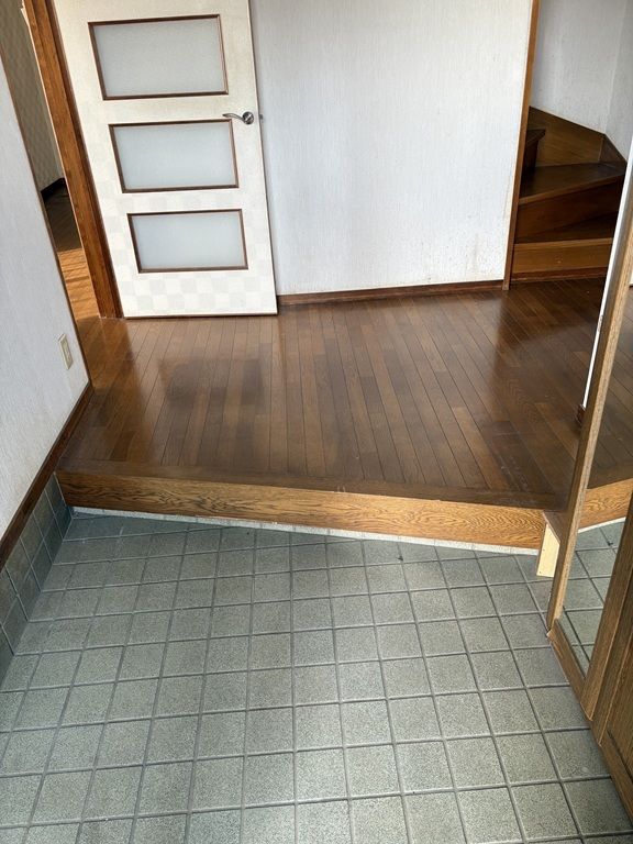 5DK House for Sale in Hashimoto, Wakayama - 99.96 sqm - Thumbnail 2